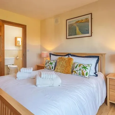Waterville Four Bedroom Holiday Home 워터빌