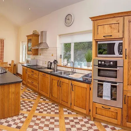 펜션 Waterville Four Bedroom Holiday Home 워터빌
