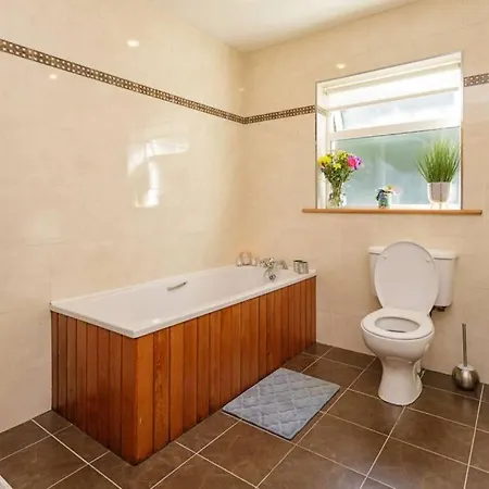 펜션 Waterville Four Bedroom Holiday Home *